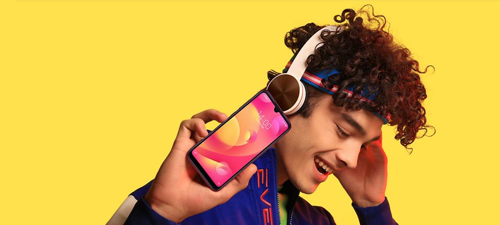 Xiaomi Play launches in China, powered by MediaTek Helio P35